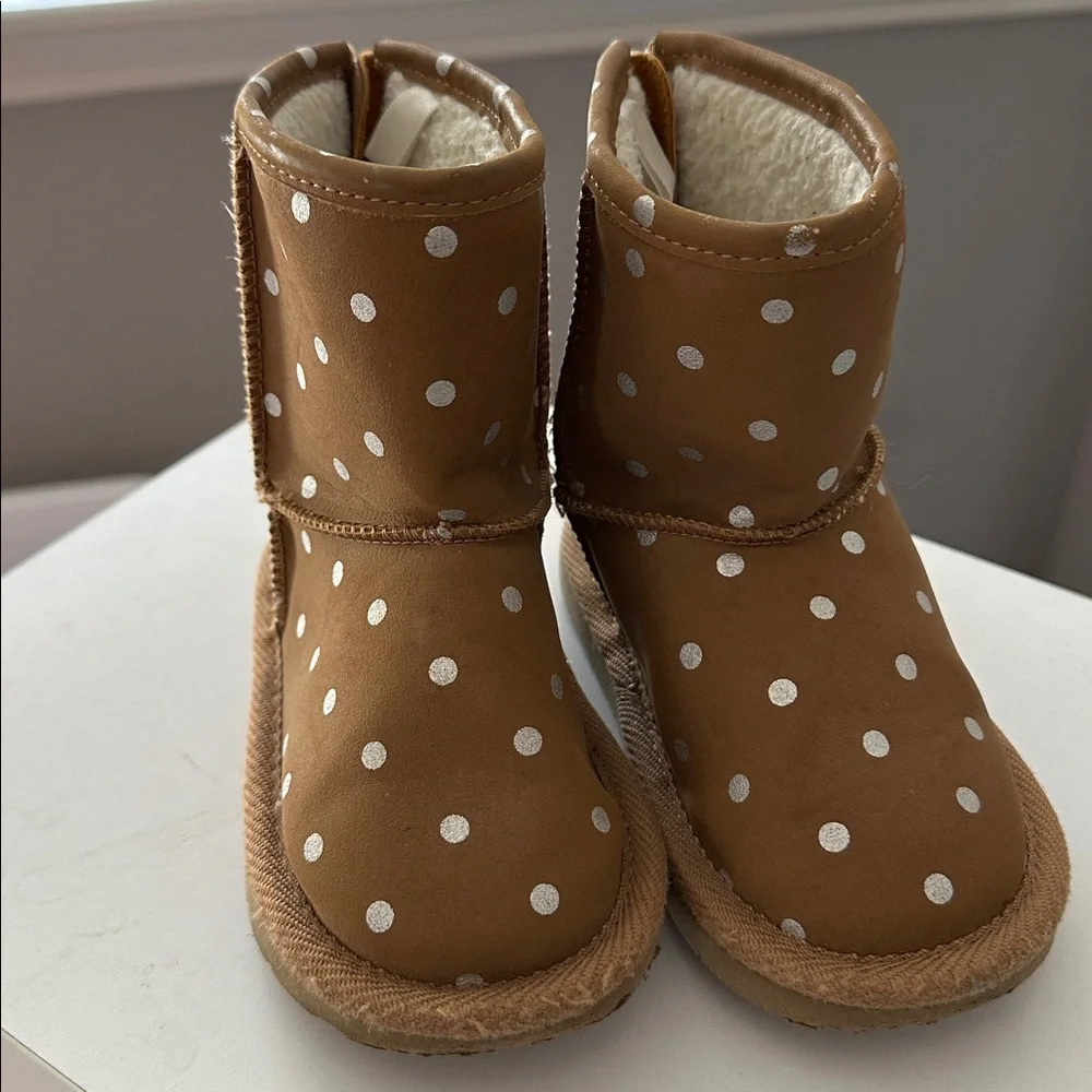 Baby Gap Faux Shearling lined Boots